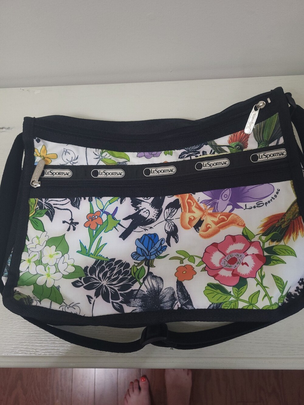 NWOT LeSportsac White Floral Print Crossbody with Black Trim